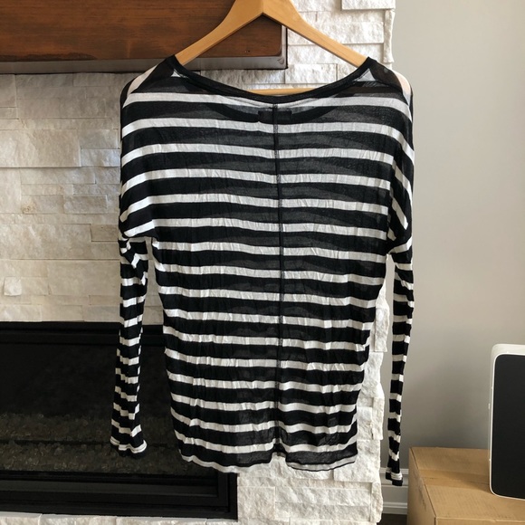 4/$20☀️GARAGE Striped Long Sleeve - Picture 2 of 4